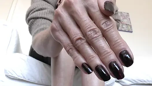 Dark Fingernails and Shiny Legs Part 2, Lady Victoria Valente