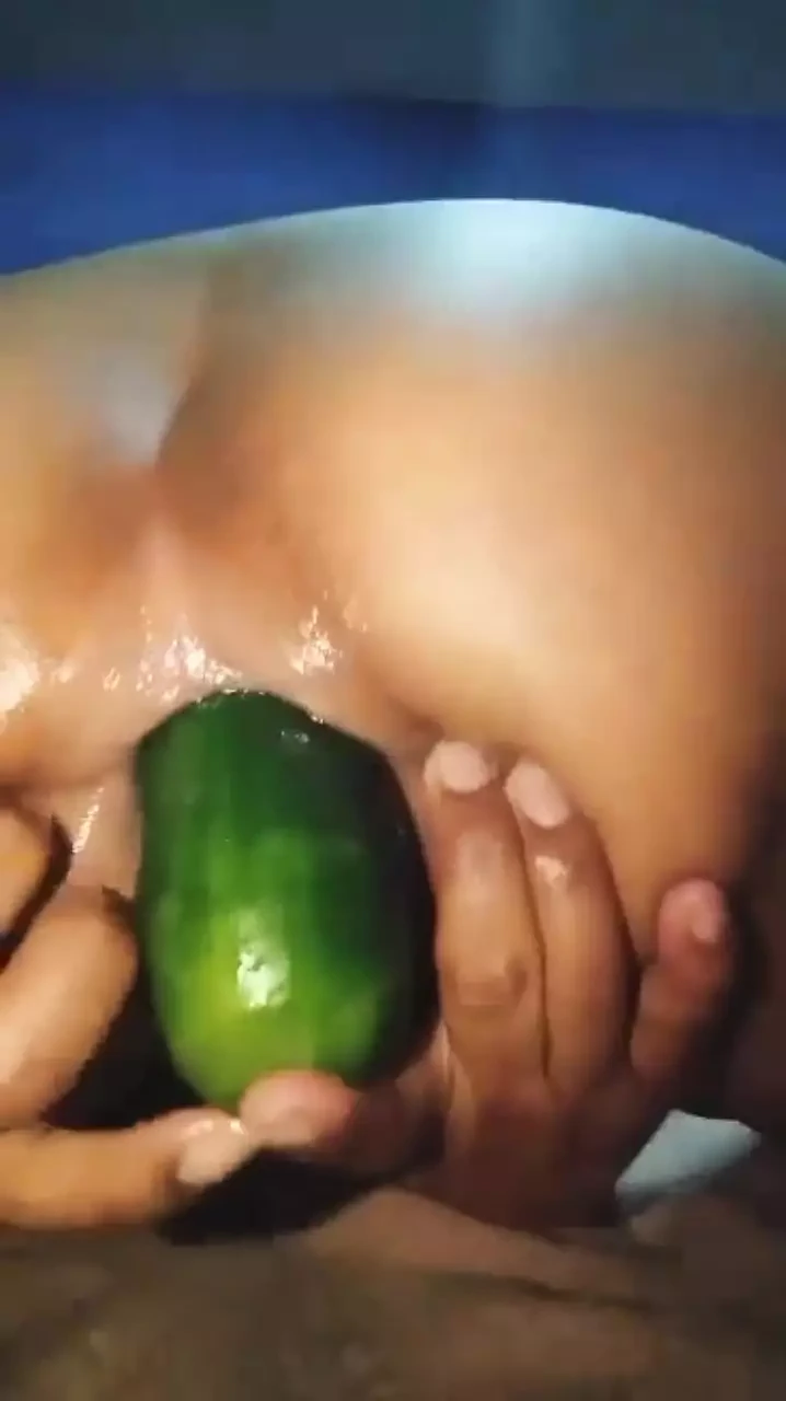 Latina in a fetish scene sticking a huge cucumber in her ass, and sends me the evidence of her open ass