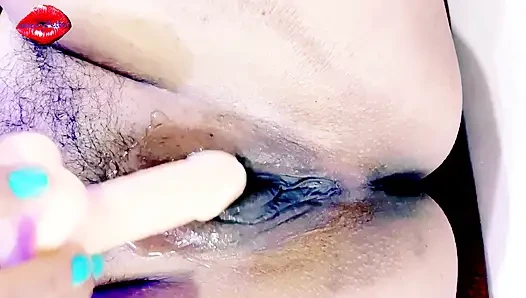 pussy massage with dildo
