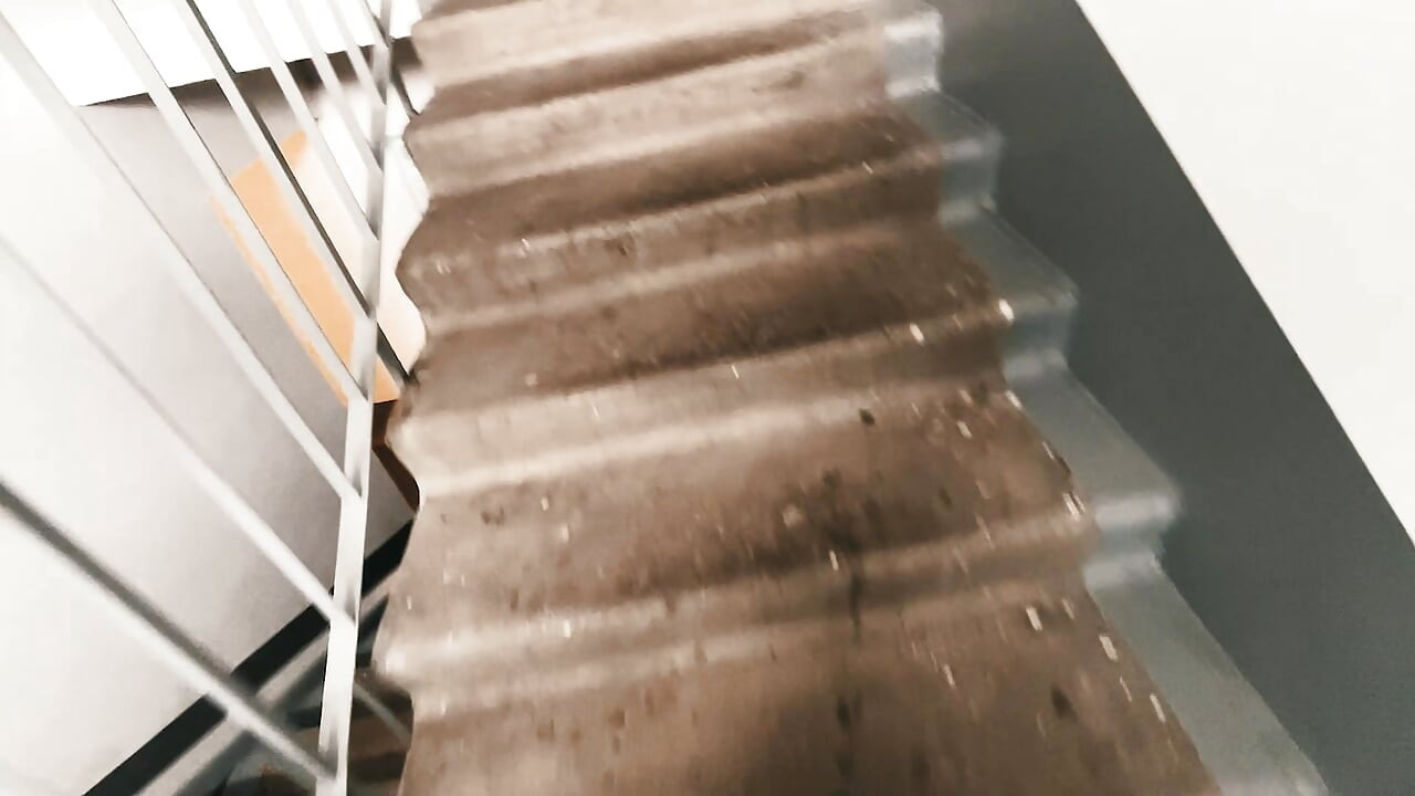 A friend's wife called and told me to come fuck her while her husband was not at home