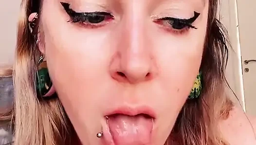 Muschispiele und kehlenfick