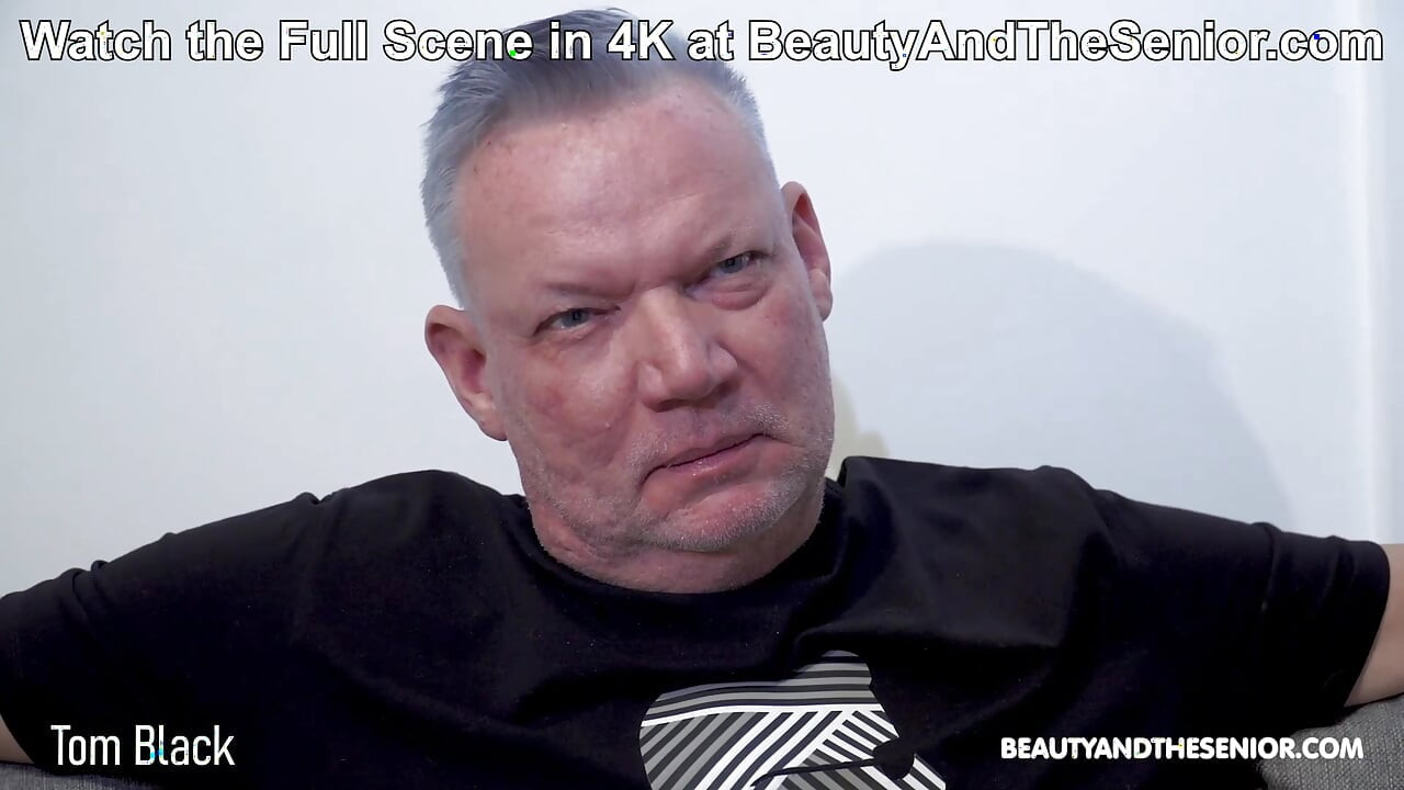 No puedo recordar la última vez que sentí un culo apretado en BeautyAndTheSenior