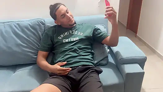 Сводная сестра с членом моего друга не делает! Моя трахающаяся сводная сестра жаждет большой пенис моего друга, и он трахает ее жестко