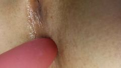 Una studentessa si masturba il culo con un vibratore! masturbazione anale
