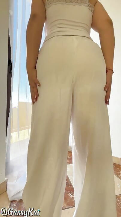 White Pants Bubbly Farts