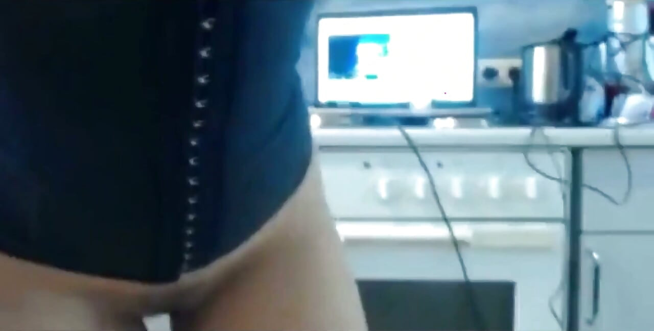Sexydea Masturbating on Webcam