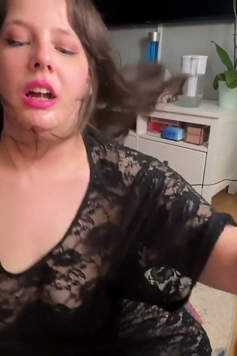 Wren Monet Gets Real Feral