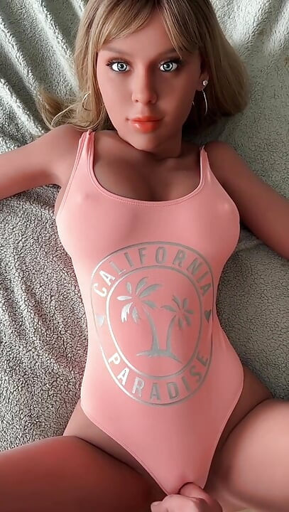 私のホットなシリコンドールのセックス