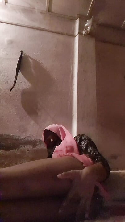 Hjabi cum for mistress