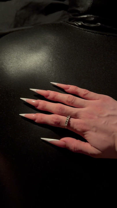 Be honest! You are dying to feel my sharp nails on your skin like that! Crawling and scratching until it hurts! Follow my OF!