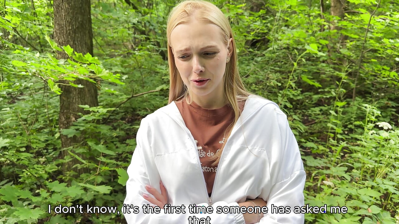 A TINDER DATE ENDED WITH FUCKING IN THE FOREST. SHE GAVE IT TO ME FOR 500 RUBLES.