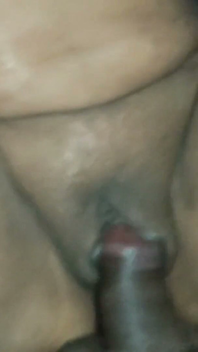 Desi ganw ki bhabhi raat ko apne kamre me bula kar choda | Clip 1