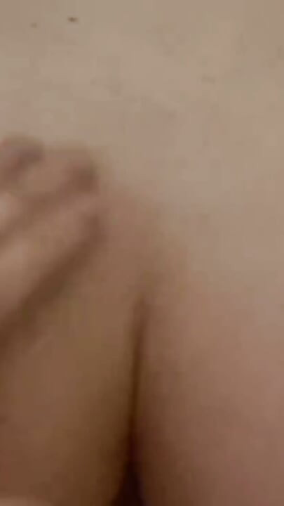 第一人称视角 你的父母离开了, 你和你的继妹一个人在家