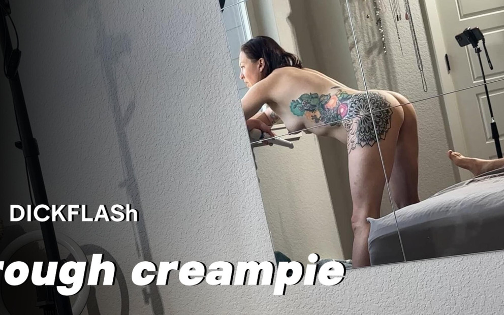 21 minutes complets, je partage un lit avec mon coloc excité. Je jouis en elle en partageant un lit avec mon coloc excité, je jouis en elle