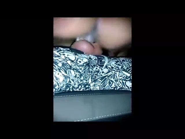 MARIDO FILMA ESPOSA FODENDO COM ESTRANHO NO CARRO