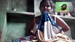 印度德西女孩被她的大鸡巴医生性交（印地语剧）