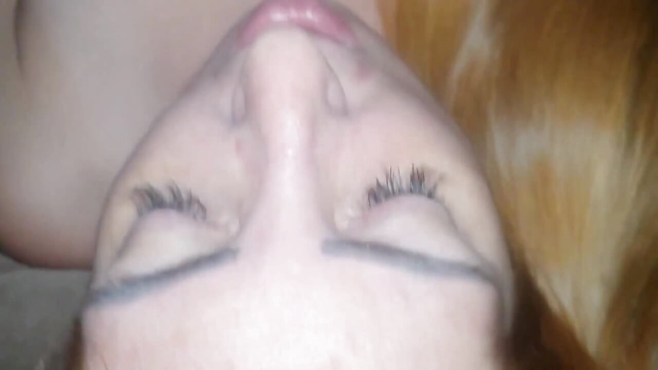 Amateur sex with a blowjob and cum on the pussy on the living room sofa.