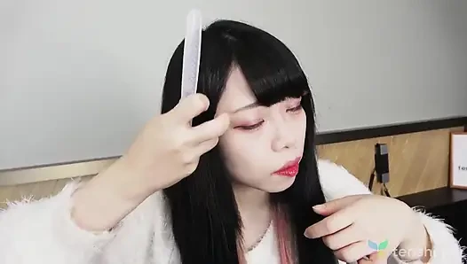Akane Okawa sahne arkası