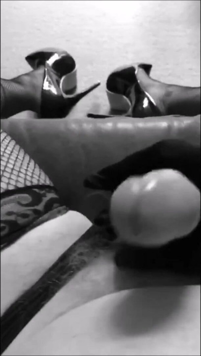 lust in stockings