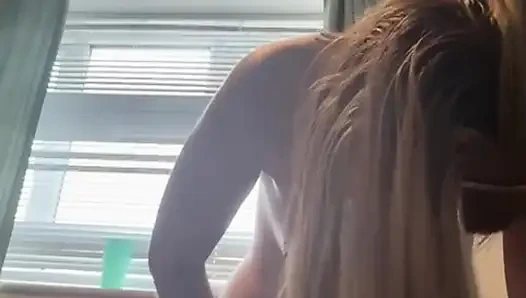 Скачу на члене бойфренда