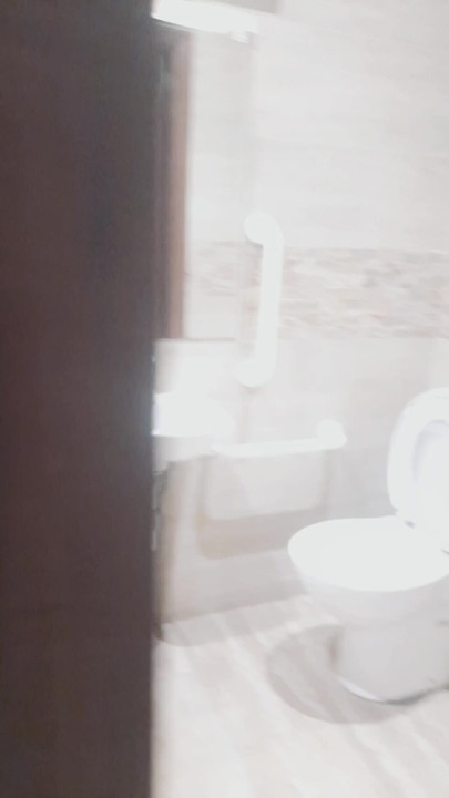 Kamar mandi umum gay | Klip 2