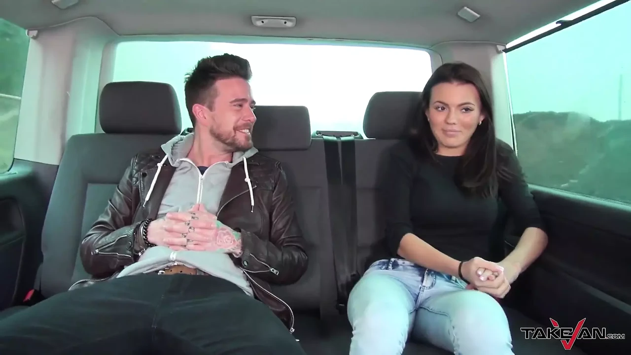 Mea Melone & Wendy Moon join hardcore orgy in dirivng car