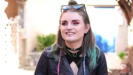 Trixy Kitty ilk oyuncu seçmeleri