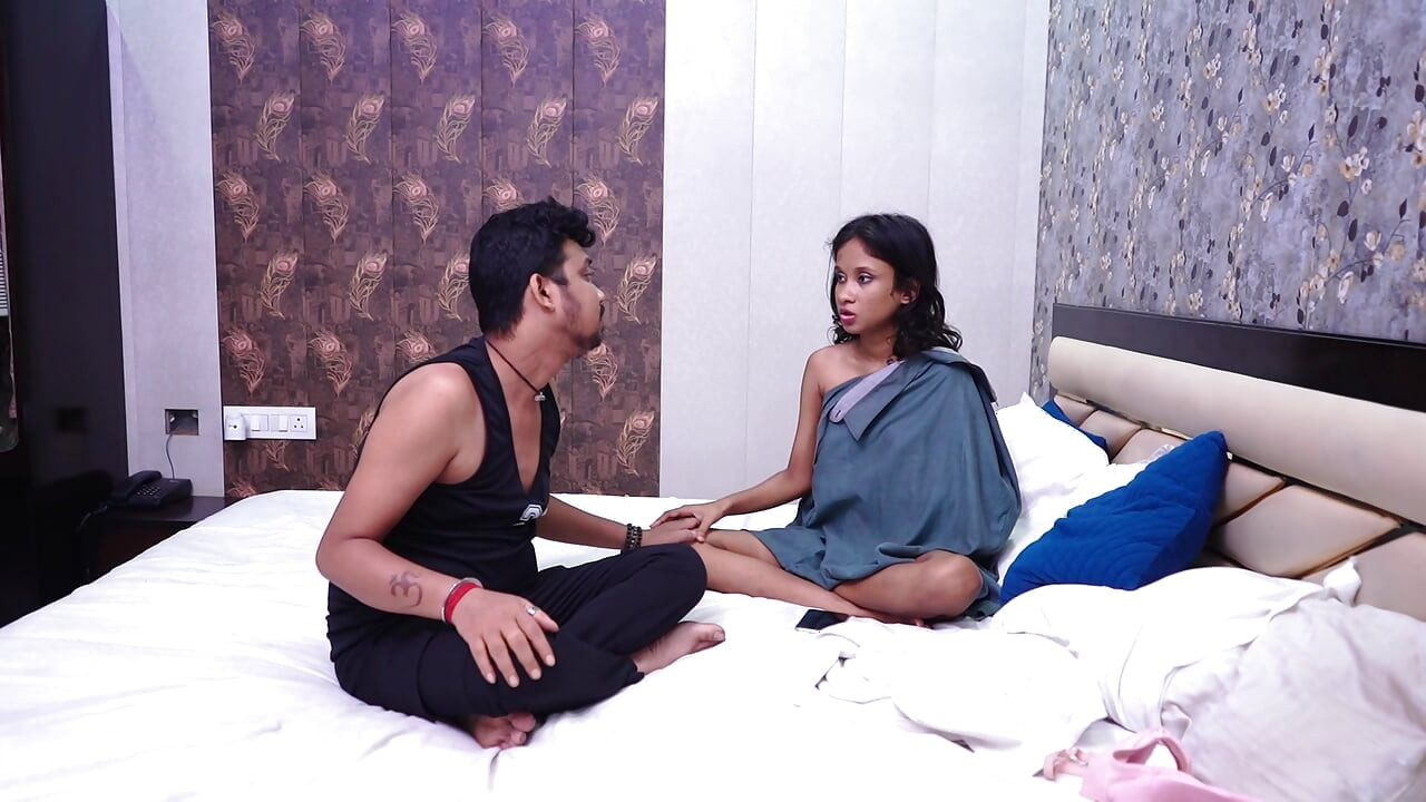 An Indian stepbrother went to his stepsister's house and had intense sex with her using his large penis.