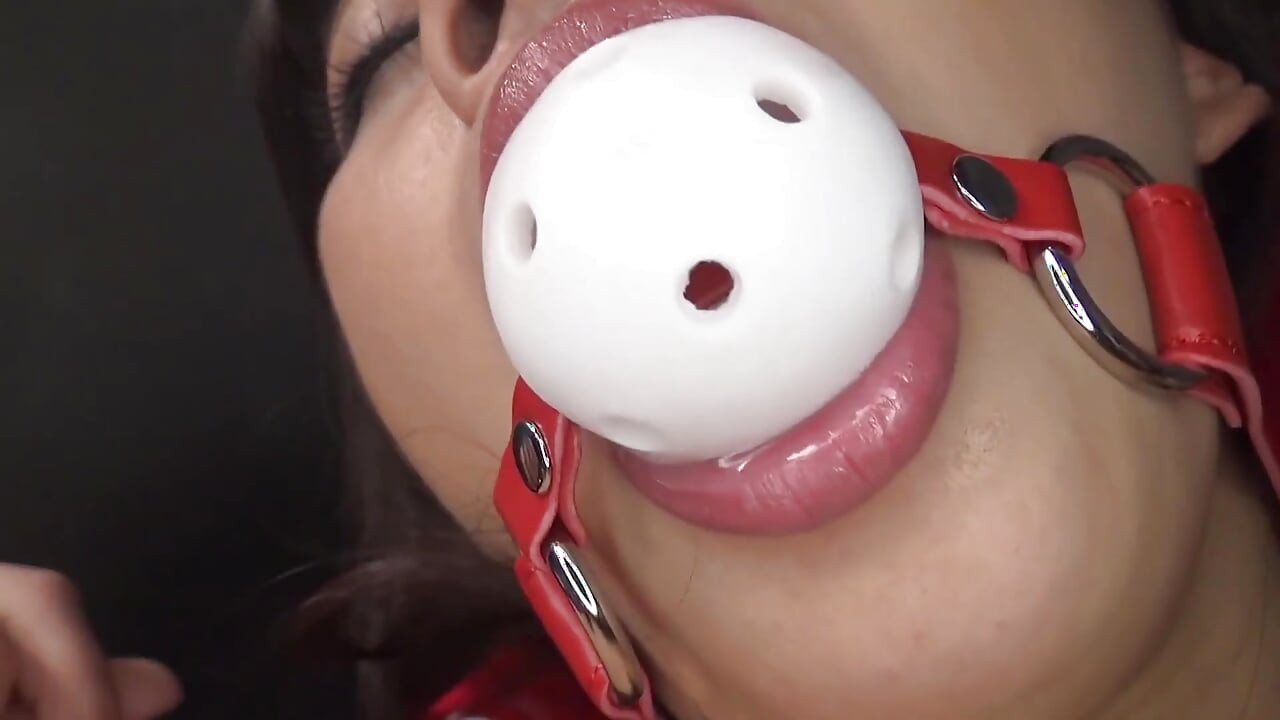 被綁的毛茸茸黑髮寶貝被玩弄到尖叫高潮