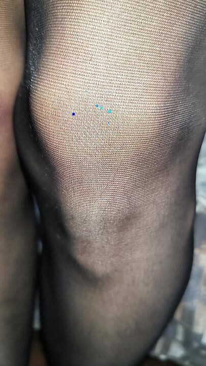 I found these thin, shiny black used worn Pantyhose in my friend's mommy's room and I put them on right there in her room to cum