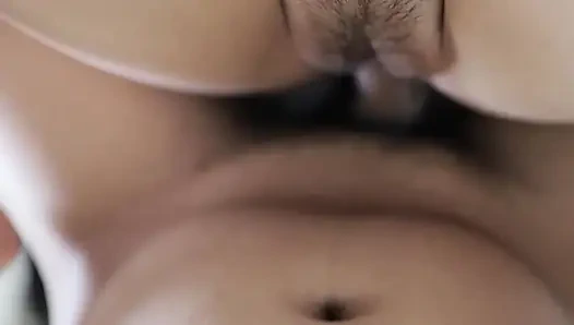 Hintli büyük götlü saten döllenmek için azdırıyor - Asyalı amatör finiş