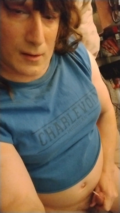 สาวข้ามเพศช่วยตัวเองตอนเช้าแสนสนุก