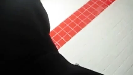 Arkadaşlar kardeşim işinde beni sikiyor.