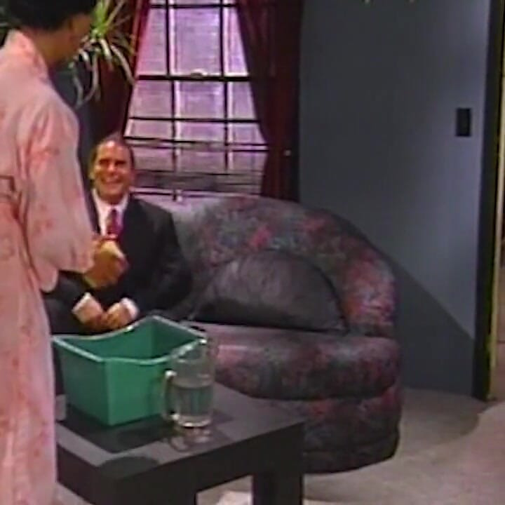 ブルネットのミルフが激しいBBCセックスを楽しむ