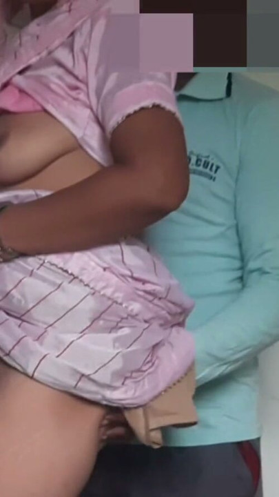 I persuaded my married stepsister to have sex wearing a new saree, she showed me her whole beautiful body, she also agreed. | Clip 1