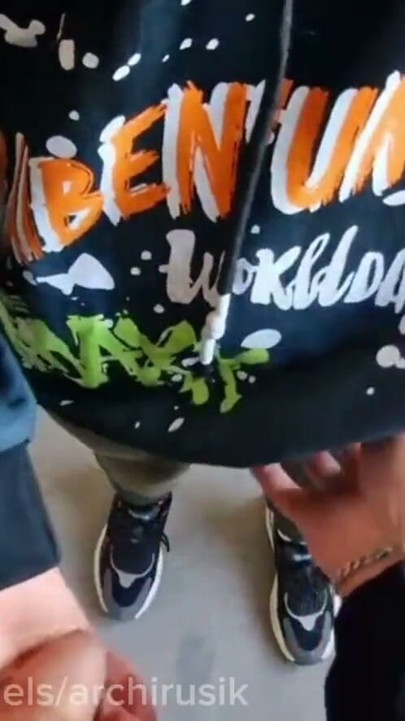 Student at a construction site sucks a construction worker's cock. Cum in the handsome guy's mouth! | Clip 1