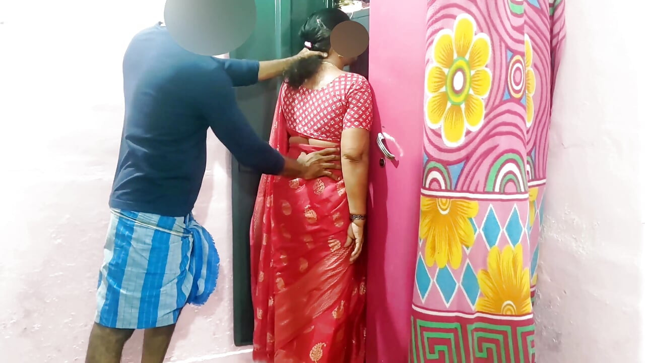 Desi Aunty Screams in Hurt While Having Anal Sex.