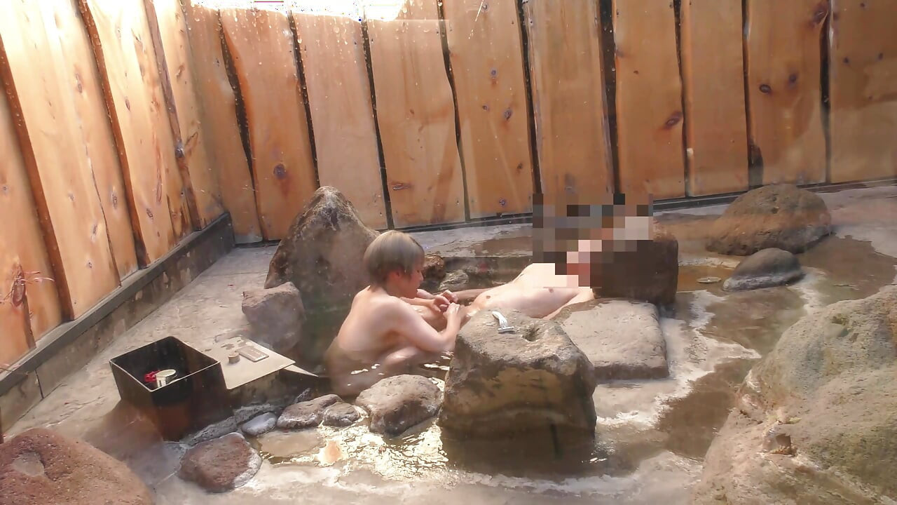 Affair Couple, Open-air Bath, Lewd Mature Woman Deep Throat