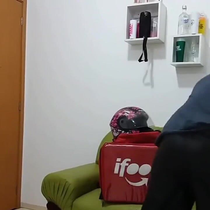 Snack Delivery Guy Hits It off with Hot Teen