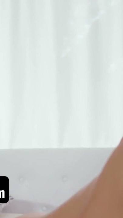Lesbiyan chiyarlidar sauteli bahnen emma hix aur ella Reese bare gore land ke saath prayog karti hain - teamskeet | klip 2