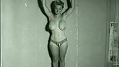 Leuke tijden met grote borsten (vintage uit de jaren 50)