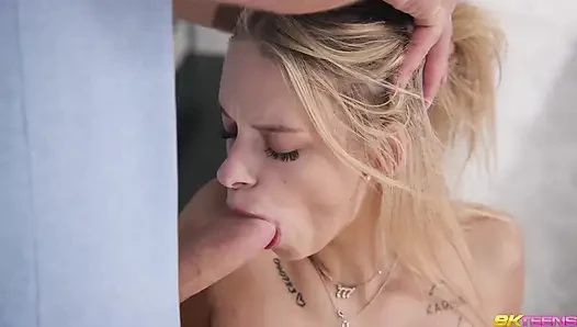 8Kteens - Naomi обожает хуй в ее дырках!