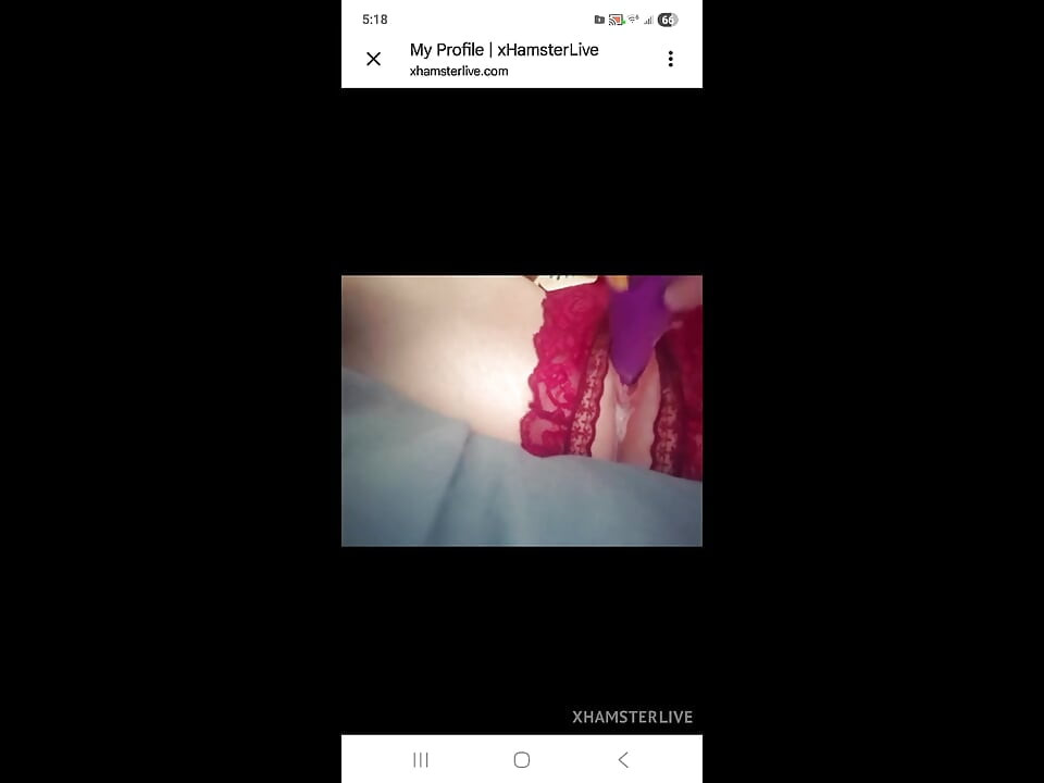 오르가즘을 느끼는 나 자신을 지켜보는 중
