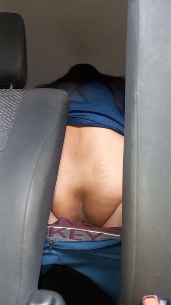 Moment captivant de la "Sex în mașină cu babhi cu vecinul pe autostrada Chandigarh"