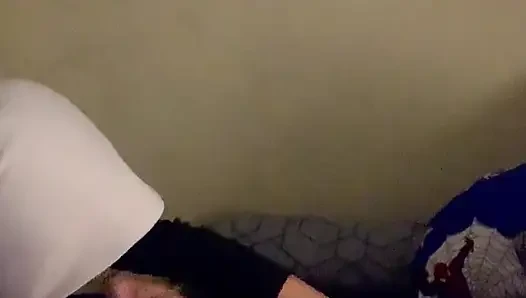 Sessizce üvey kız kardeşimin yarağını sikiyorum