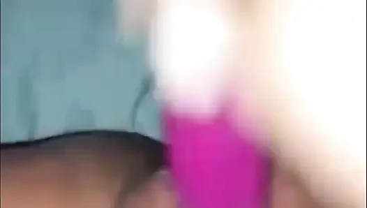 Kompilasi video pendek memek muncrat sambil dientot pakai dildo