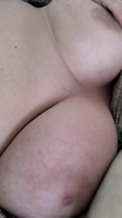 Rubbing my big natural, join me