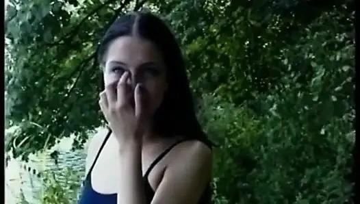 Brünette süße klaffende muschi beim casting