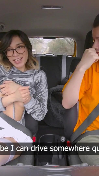 Unvergesslicher moment von "Fake Driving School - Latina-teen Megan Love sieht auf meinem Rücksitz gut aus. Heißer pOV-auto-sex"