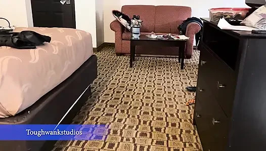 İri güzel kadın büyük zenci alıyor